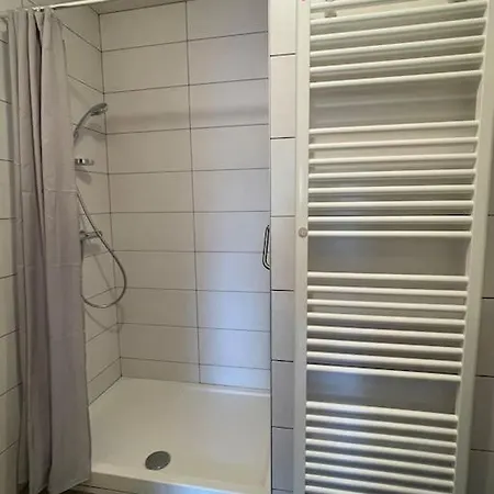 Holiday home Les Lys De Rosie - Maison Familiale De Plain Pied Campagne Boisset-les-Montrond